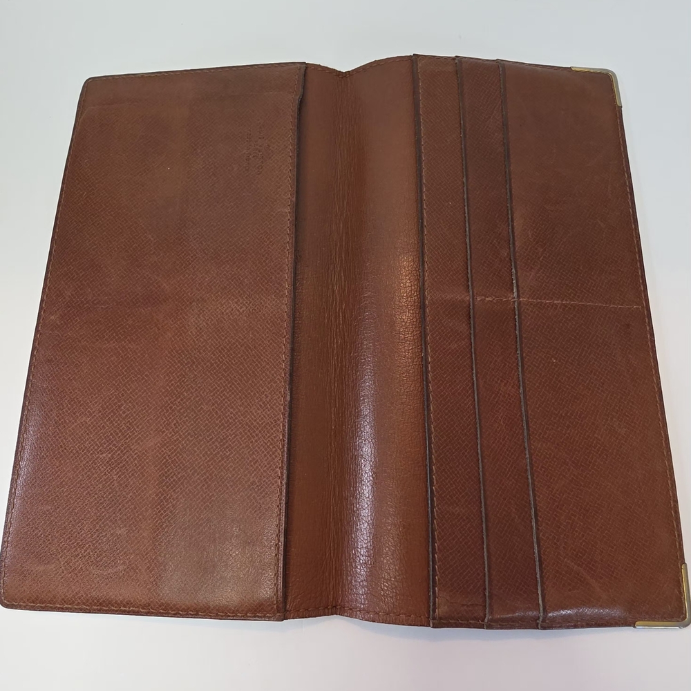 Louis Vuitton Long Billfold - Picture 6 of 9